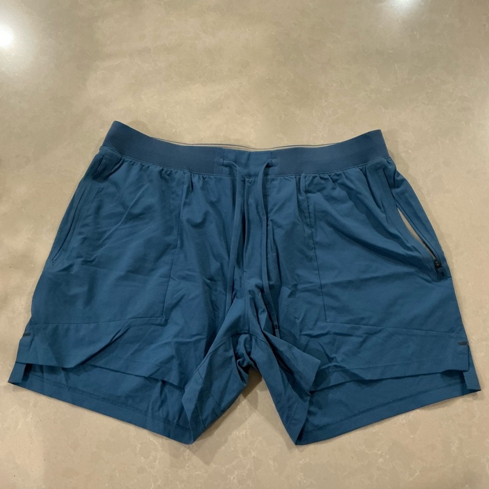 Lululemon 5” License To Train Shorts w/No Liner